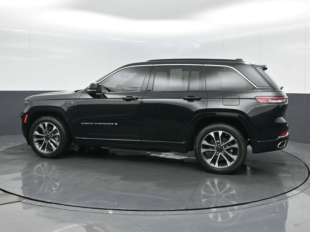 Used 2024 Jeep Grand Cherokee Overland w/ Luxury Tech Group IV image 13