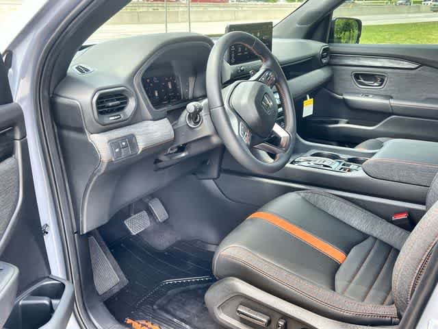 Used 2026 Honda Passport TrailSport image 3