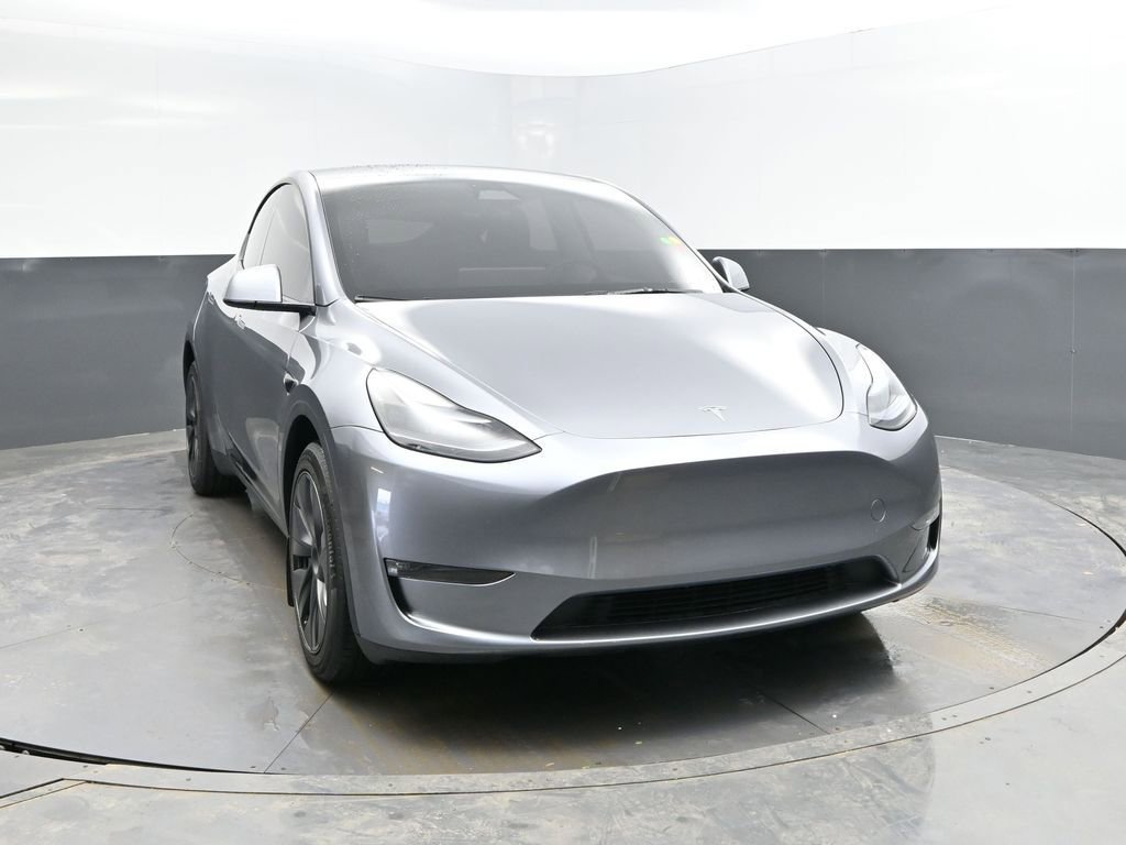 Used 2025 Tesla Model Y Long Range video 2