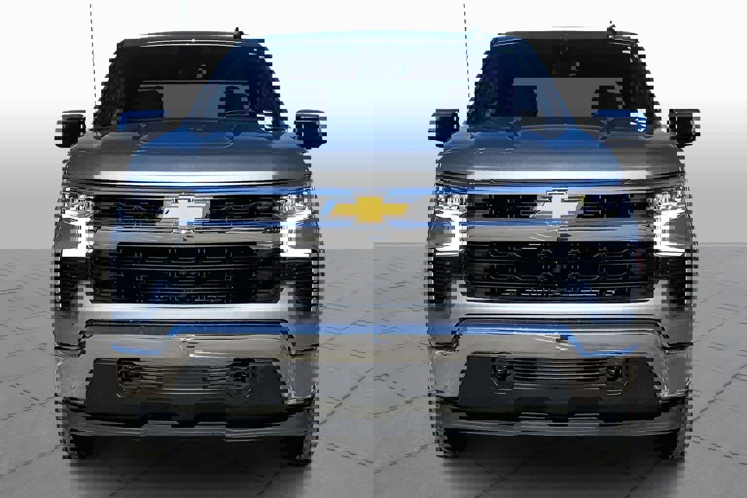 Used 2025 Chevrolet Silverado 1500 LT image 4