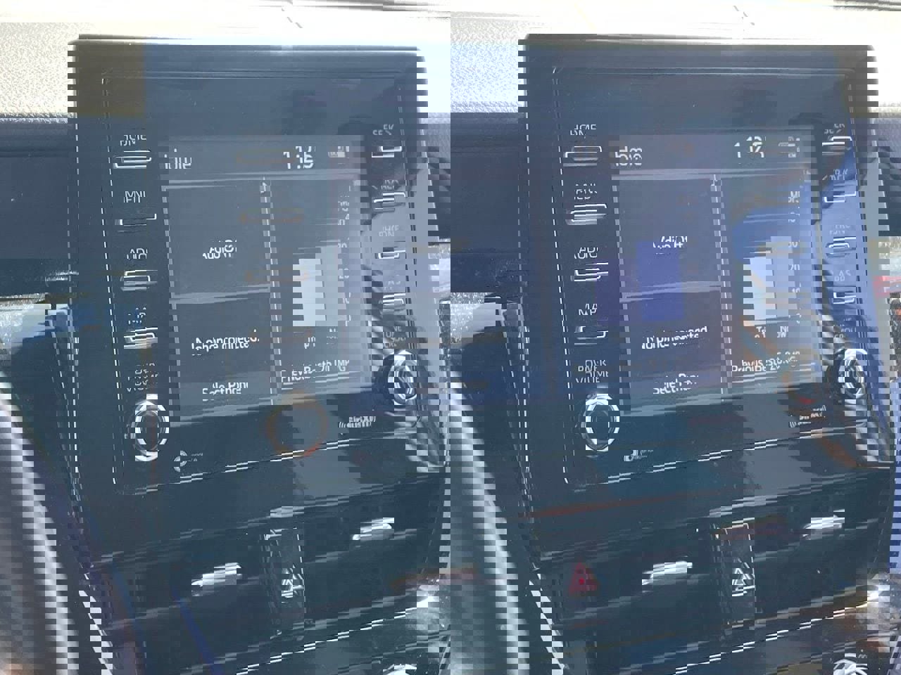 Used 2021 Toyota Camry SE w/ Convenience Package image 7