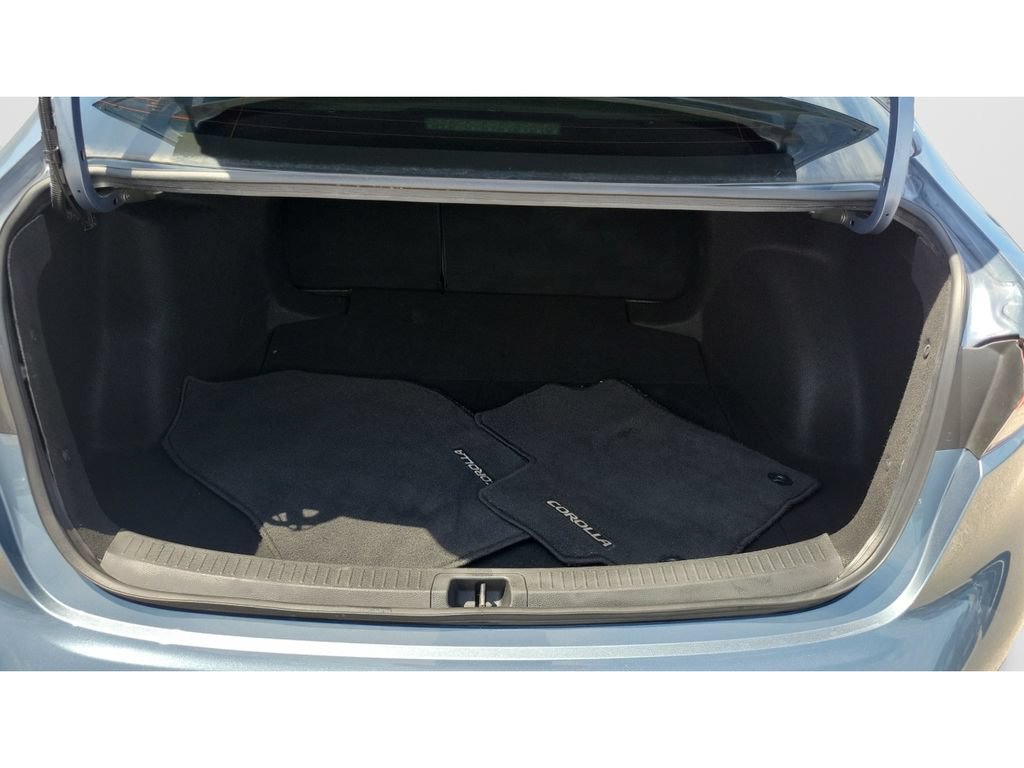 Used 2023 Toyota Corolla LE FWD image 9