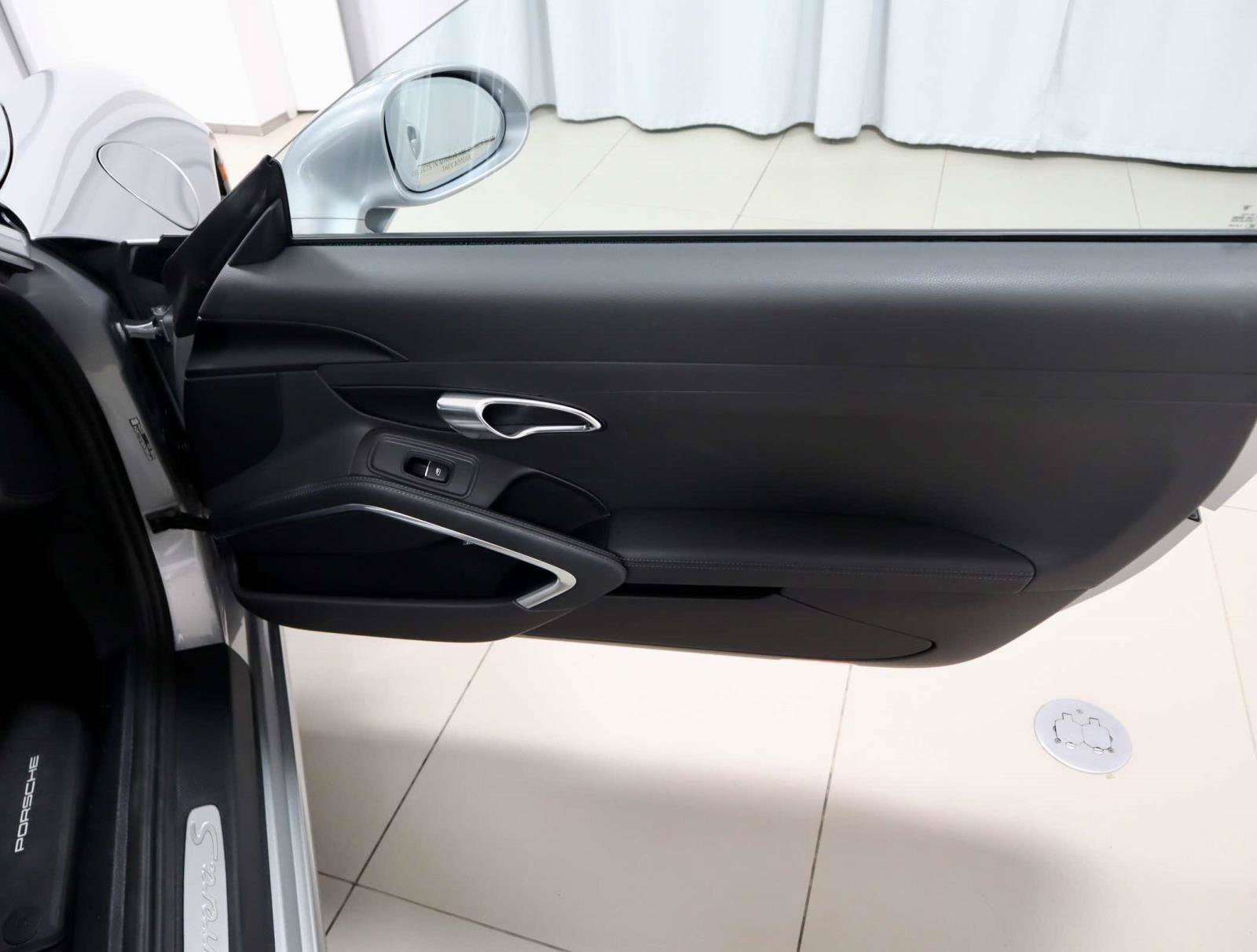 Used 2018 Porsche 911 Carrera S RWD image 11