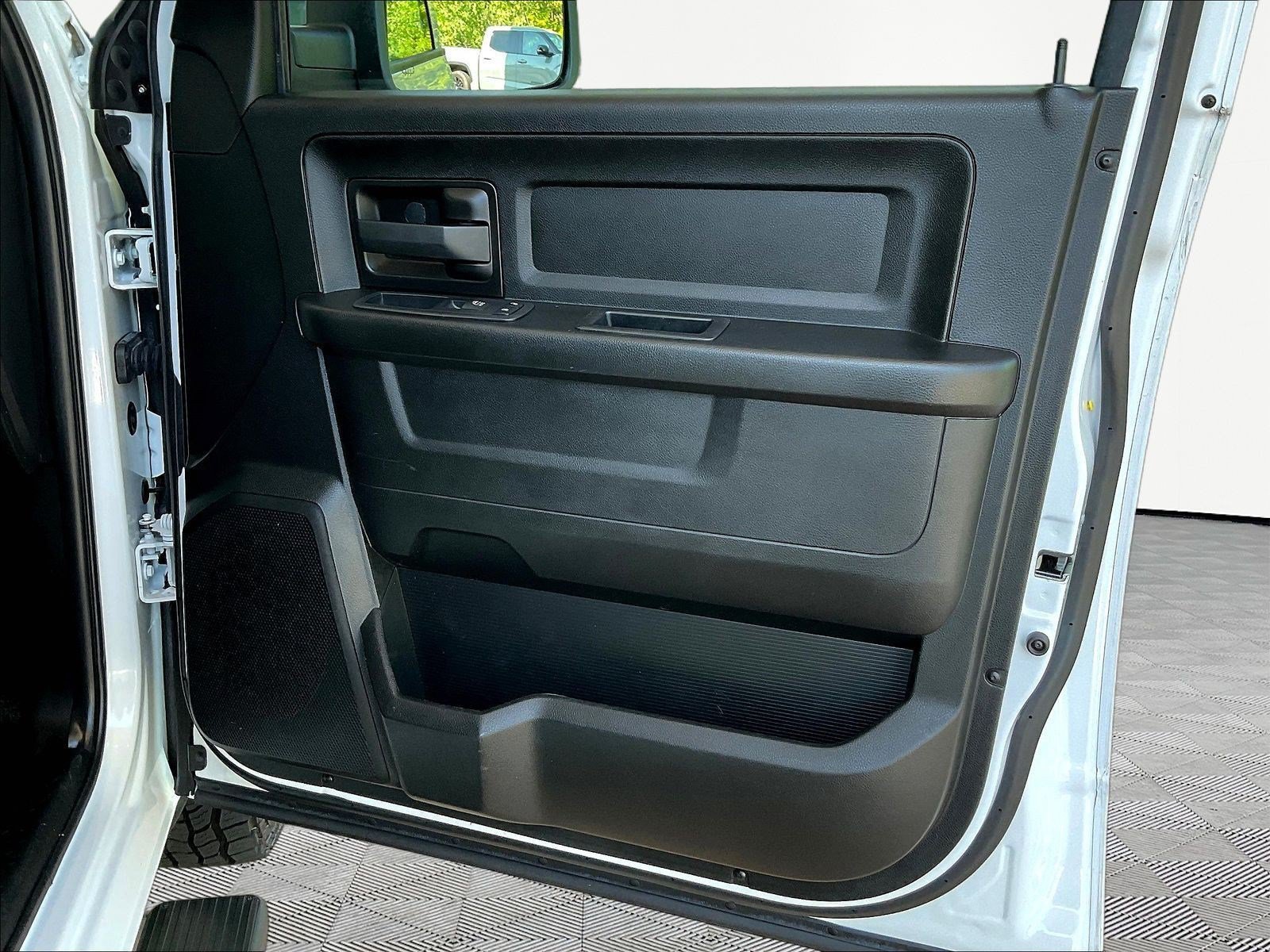 Used 2019 RAM 1500 Tradesman RWD image 28