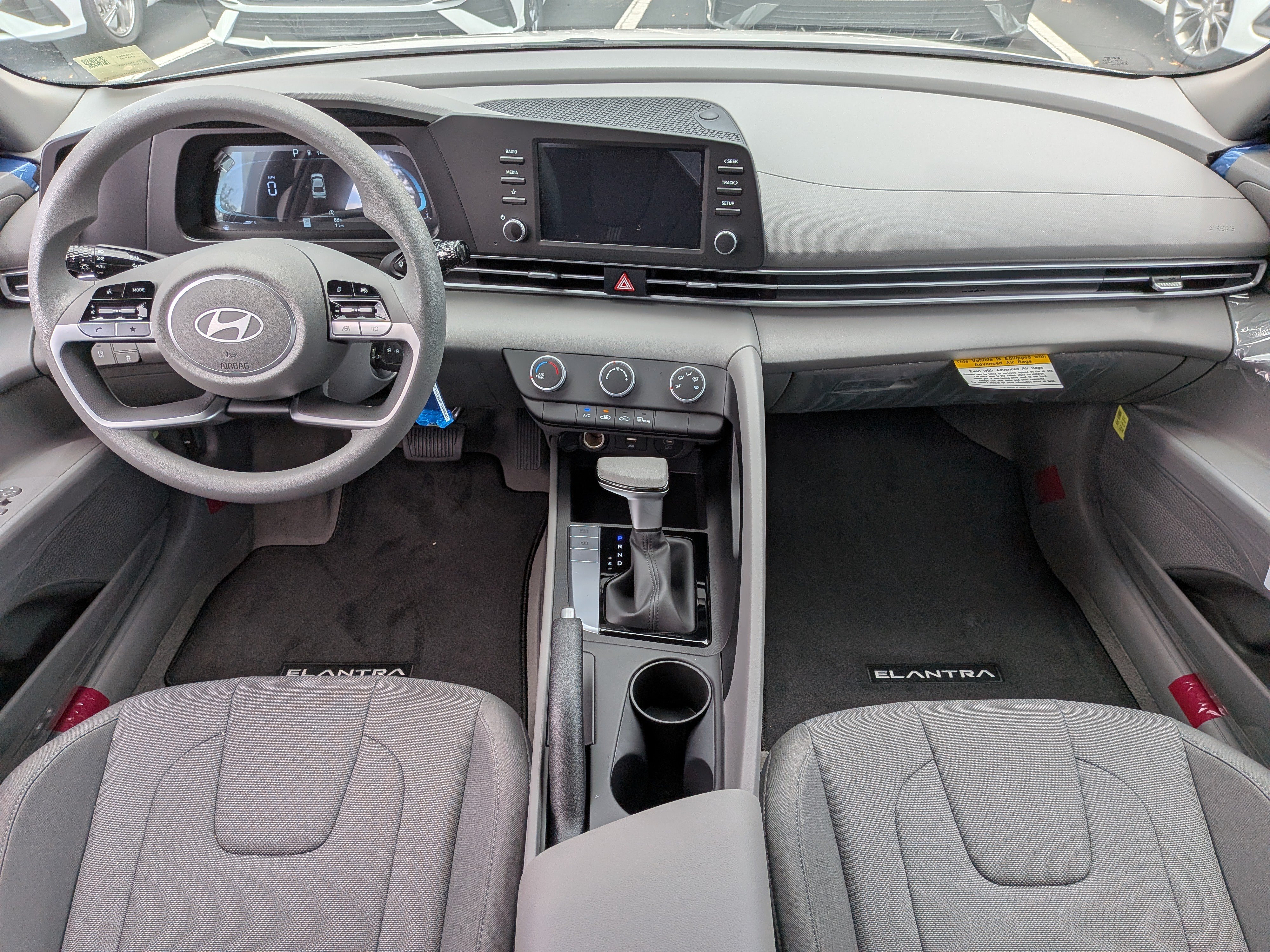 New 2026 Hyundai Elantra Limited FWD image 13