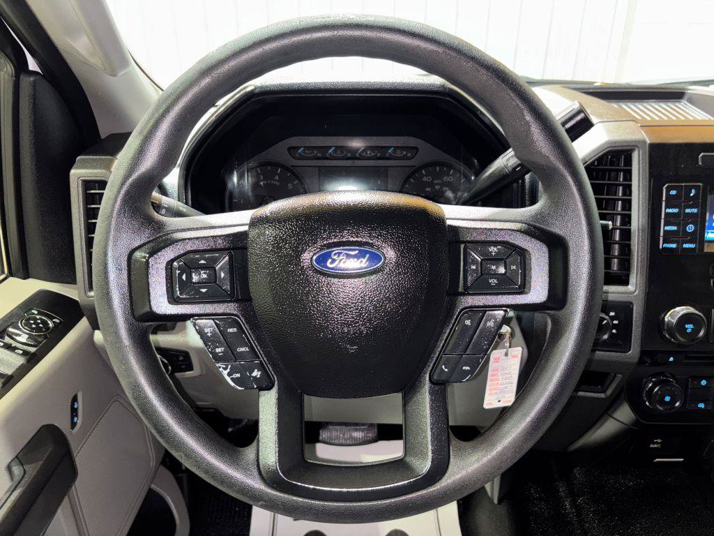 Used 2017 Ford F250 XL w/ Power Equipment Group AWD/4WD image 18