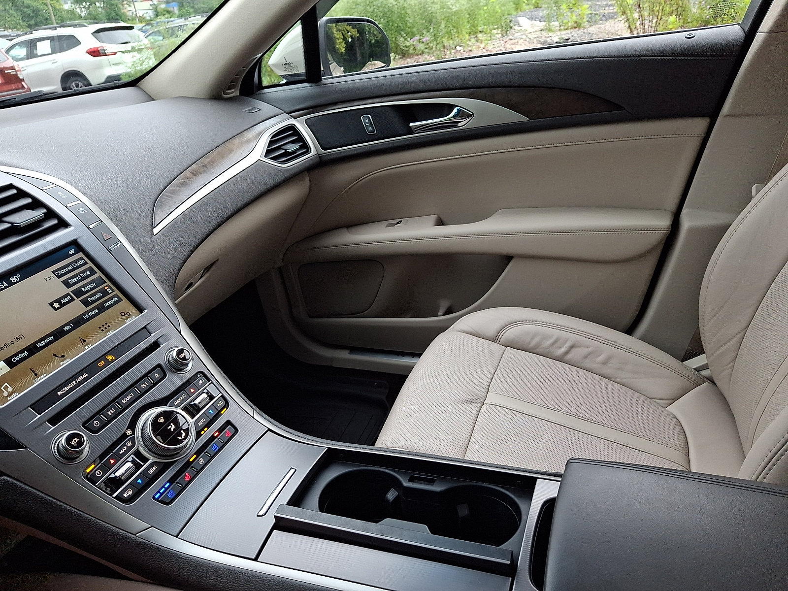 Used 2017 Lincoln MKZ Reserve w/ Climate Package AWD/4WD image 31