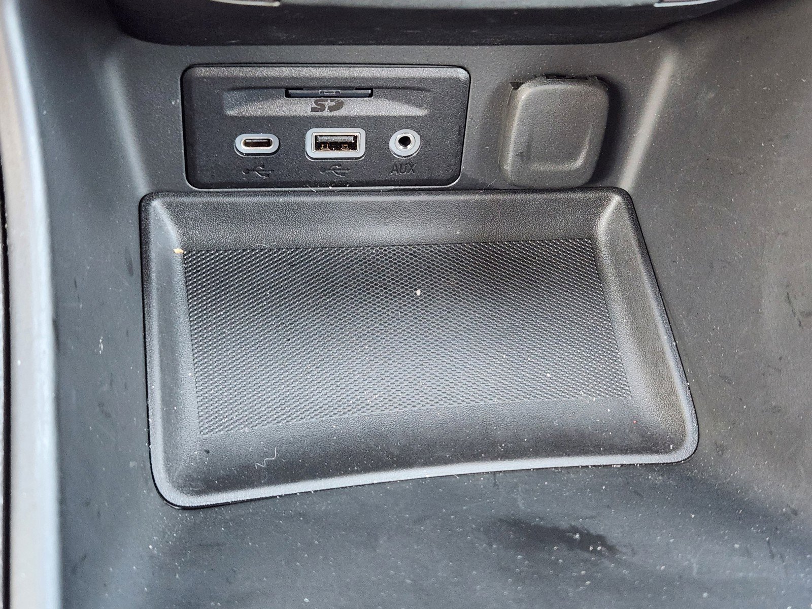 Certified 2024 GMC Terrain AT4 w/ Infotainment Package II image 16