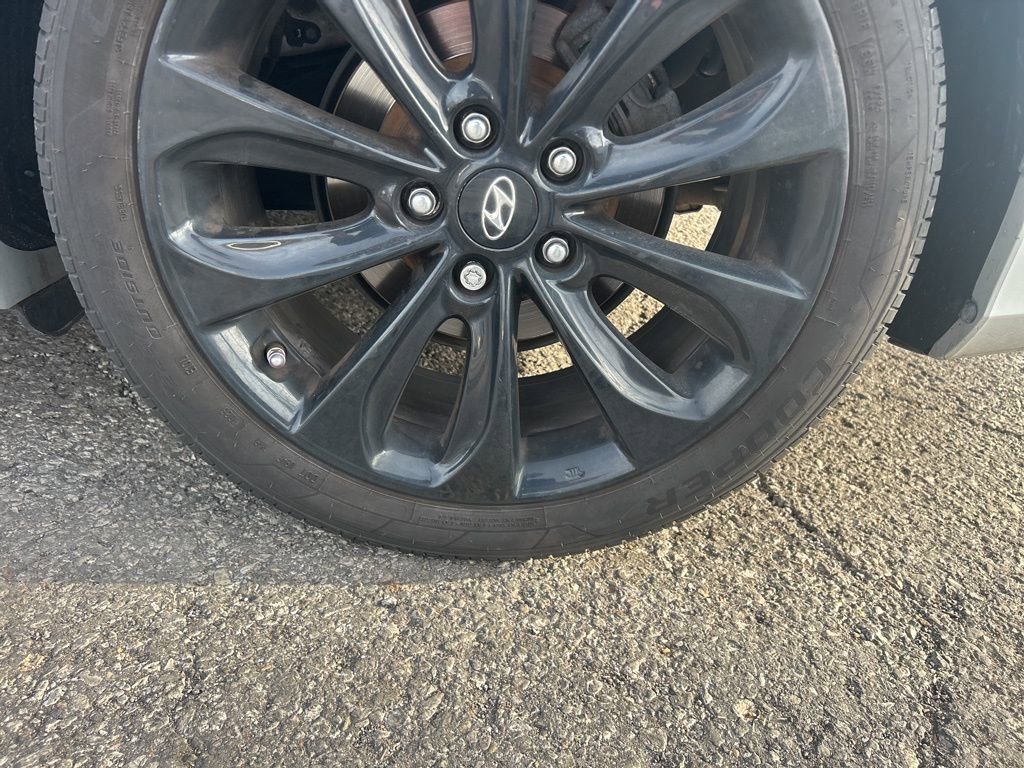 Used 2013 Hyundai Sonata SE w/ Navigation & Sunroof Pkg image 9