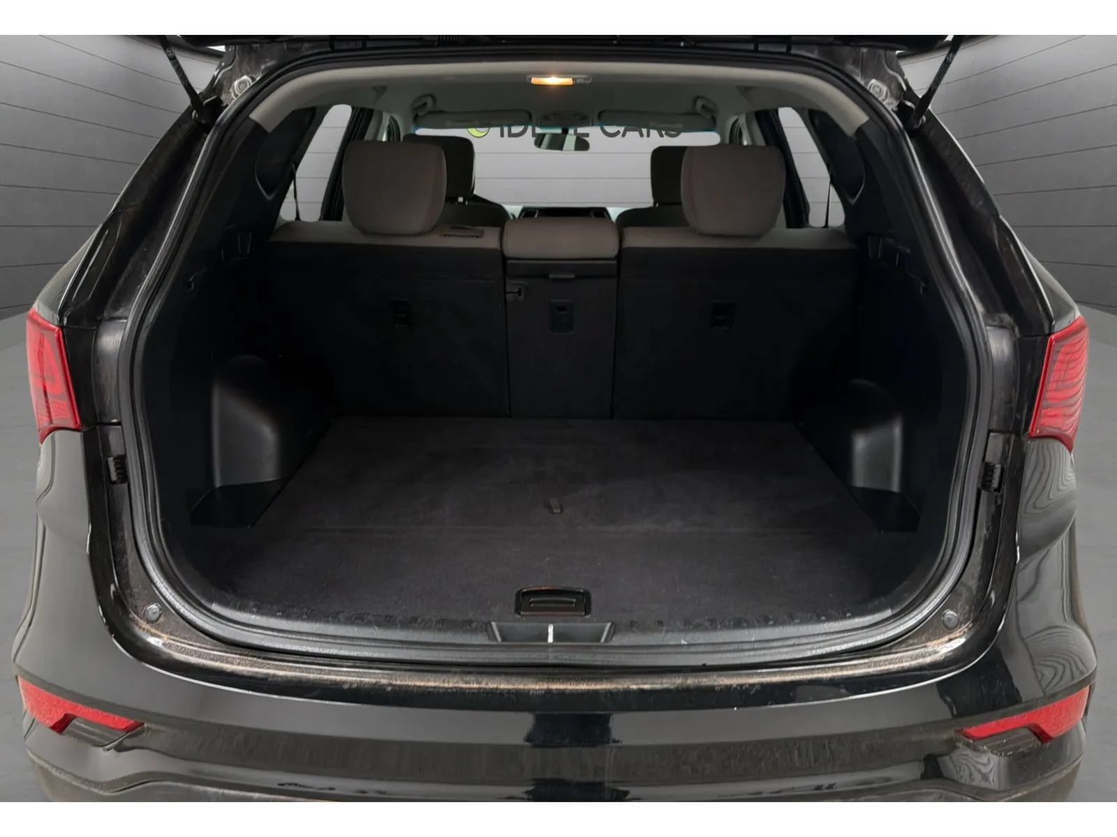 Used 2018 Hyundai Santa Fe Sport FWD image 18