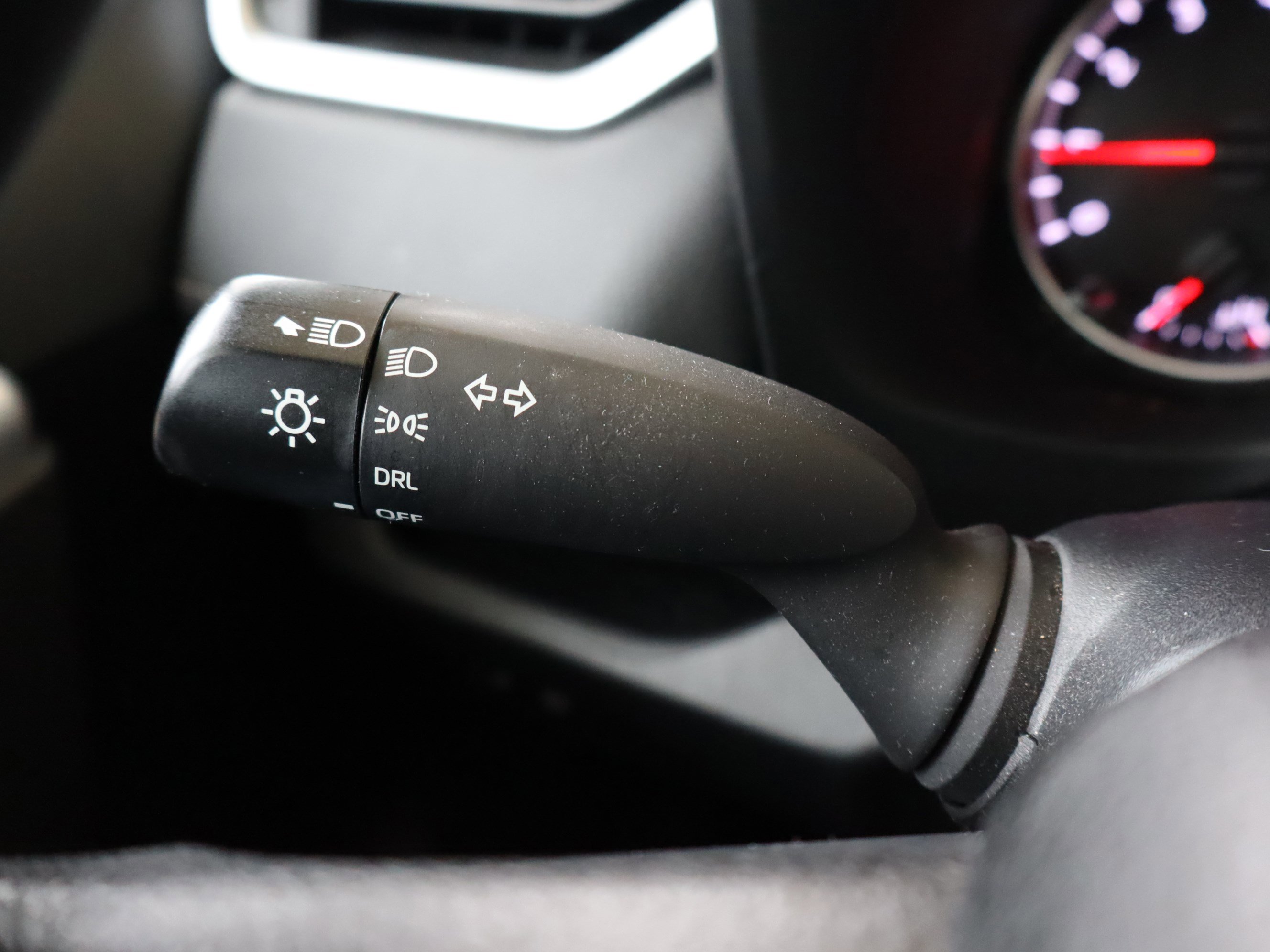 Used 2022 Toyota RAV4 LE image 21