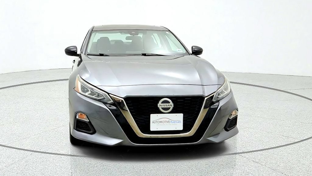 Used 2020 Nissan Altima 2.5 SR w/ Premium Package AWD/4WD image 2