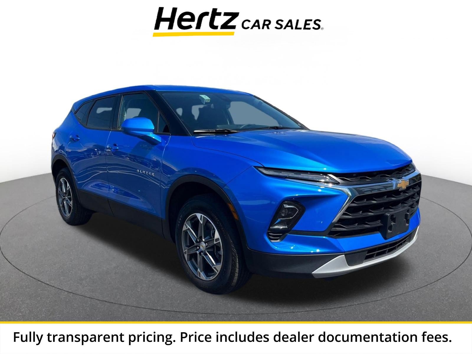 Used 2025 Chevrolet Blazer LT FWD image 1