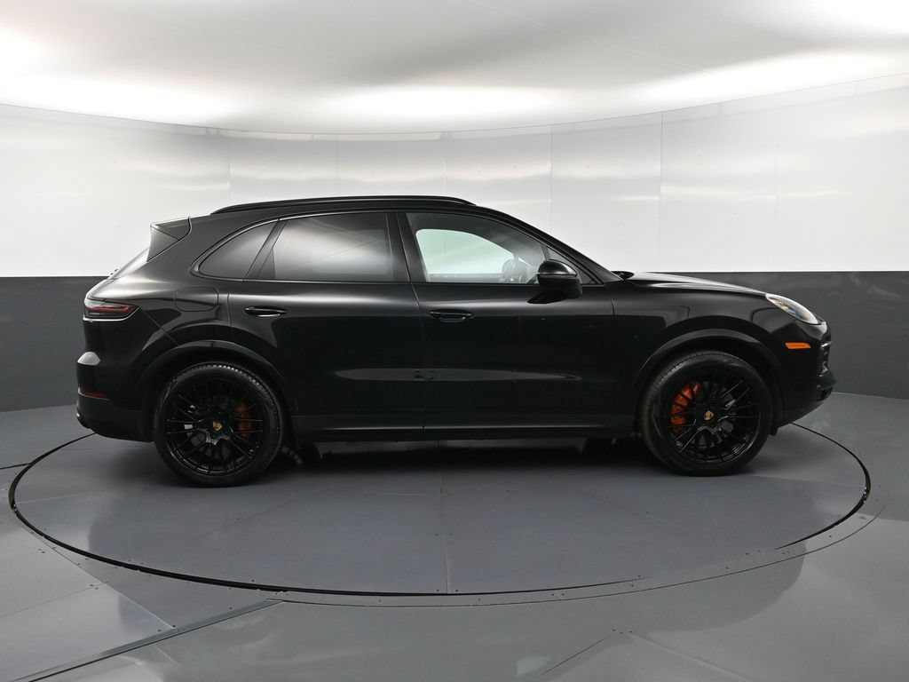 Certified 2022 Porsche Cayenne Platinum Edition AWD/4WD image 9