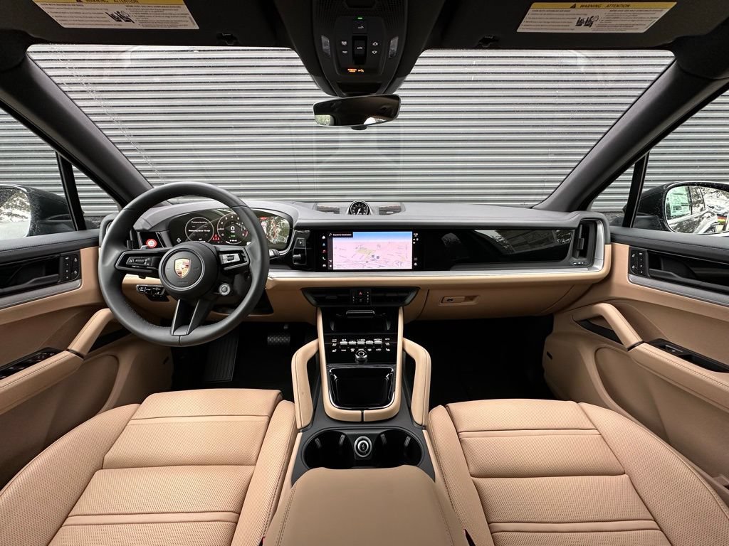 Used 2026 Porsche Cayenne E-Hybrid AWD/4WD image 6