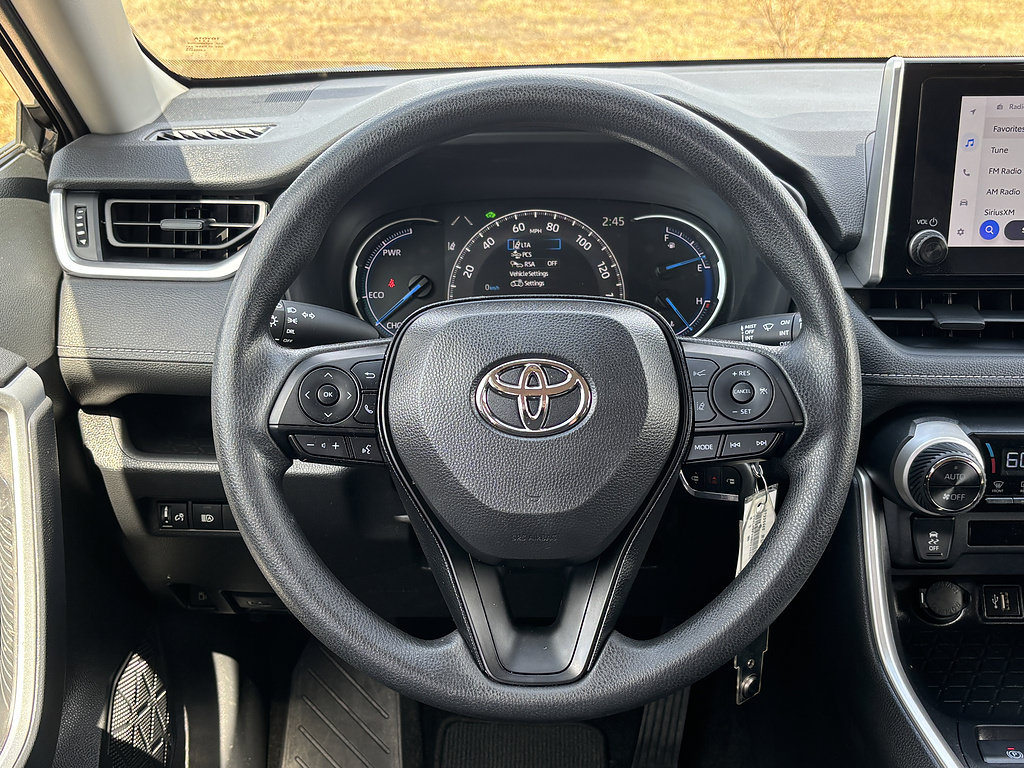 Certified 2025 Toyota RAV4 LE AWD/4WD image 16