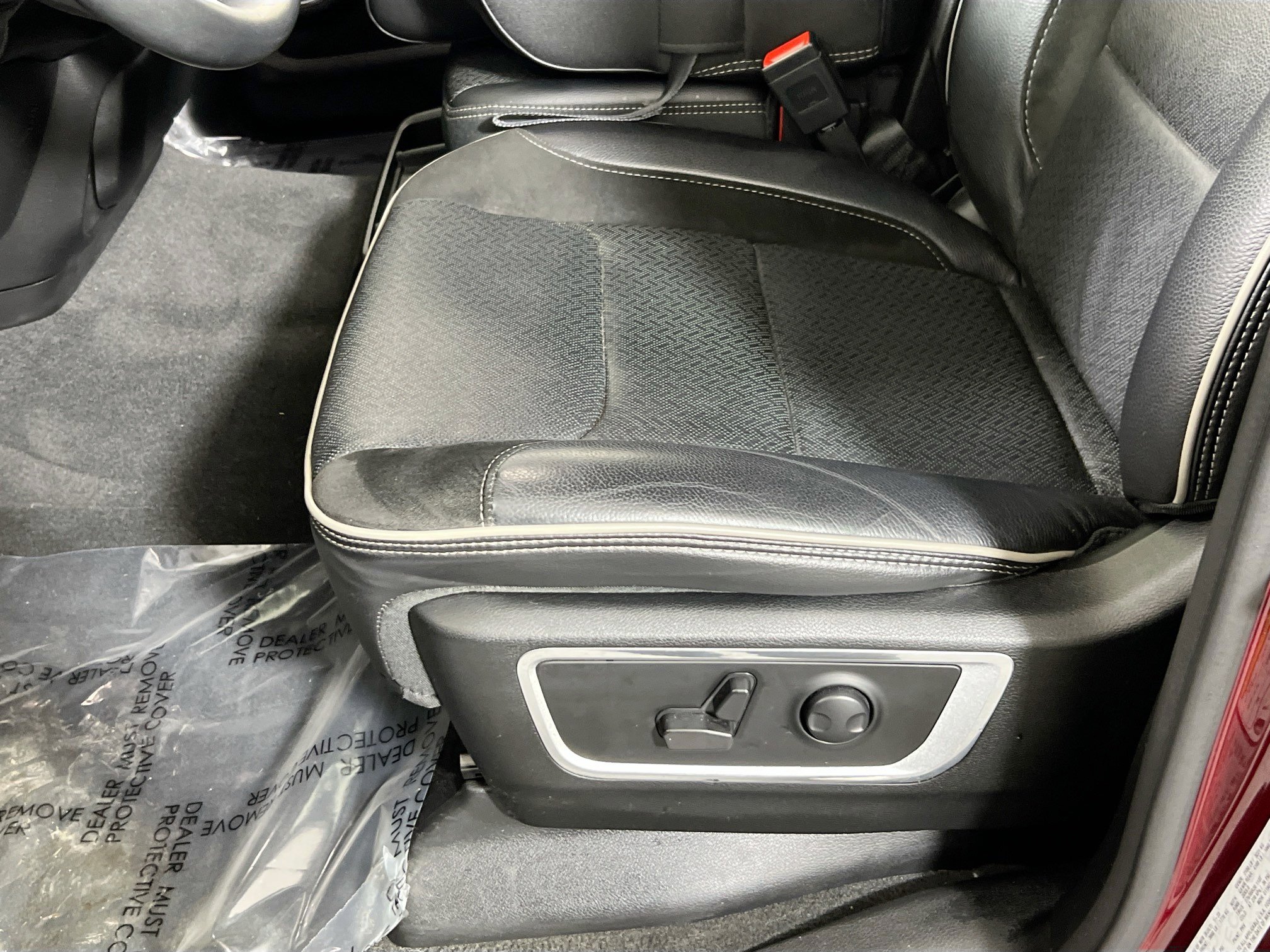 Used 2023 RAM 1500 Laramie image 19