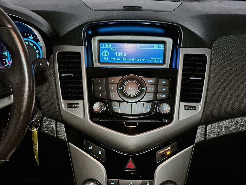 Used 2014 Chevrolet Cruze LT FWD image 12
