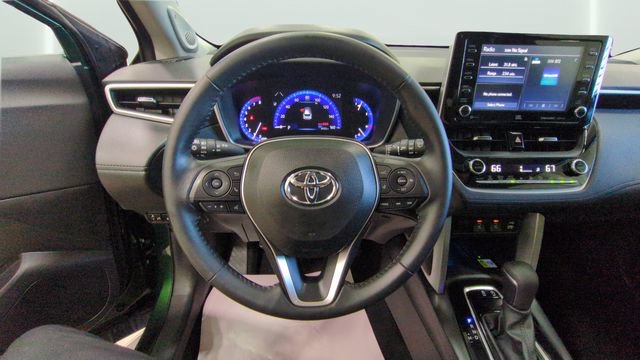Used 2022 Toyota Corolla Cross XLE w/ Convenience Package AWD/4WD image 16