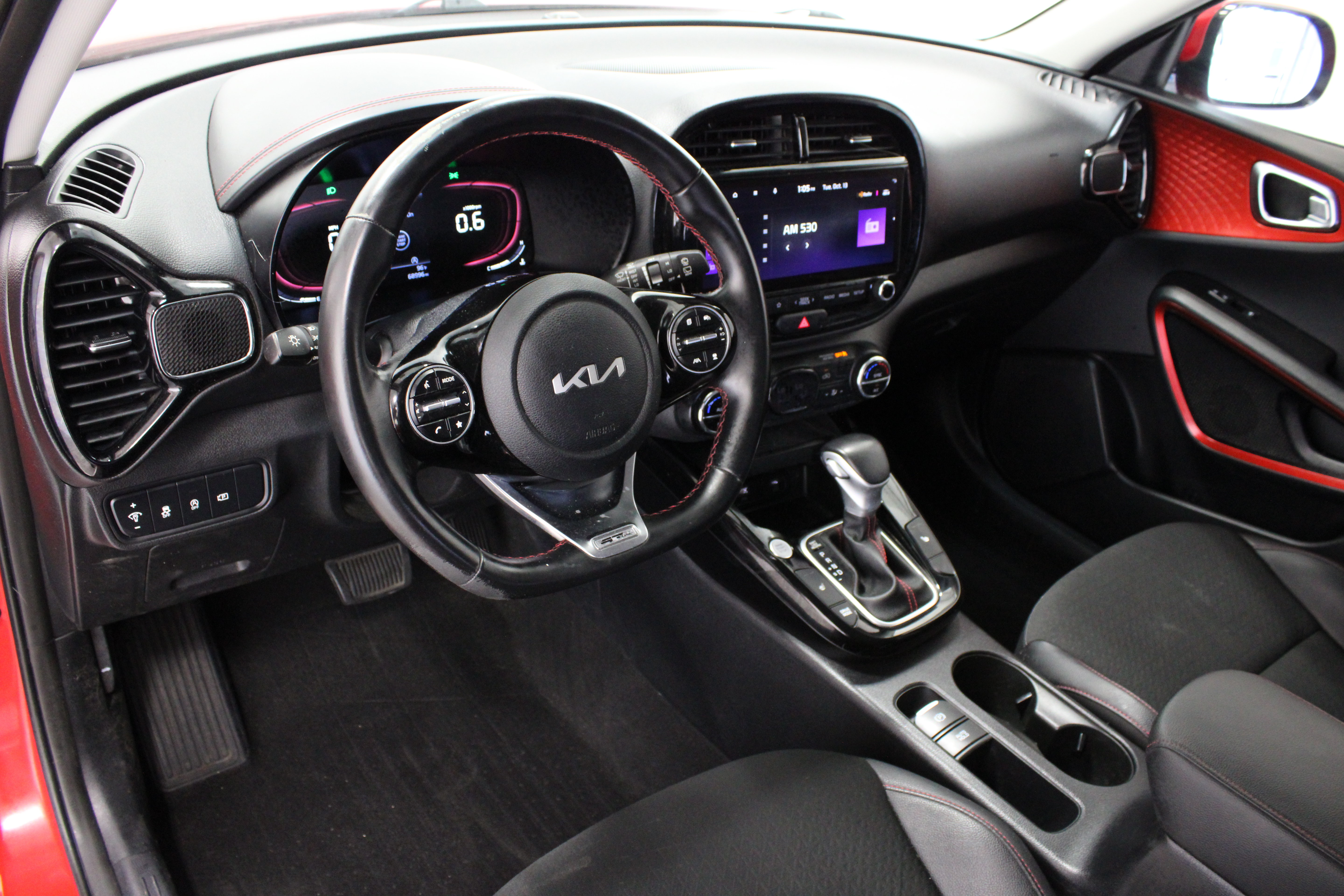 Used 2023 Kia Soul GT-Line w/ GT-Line Technology Package FWD image 13