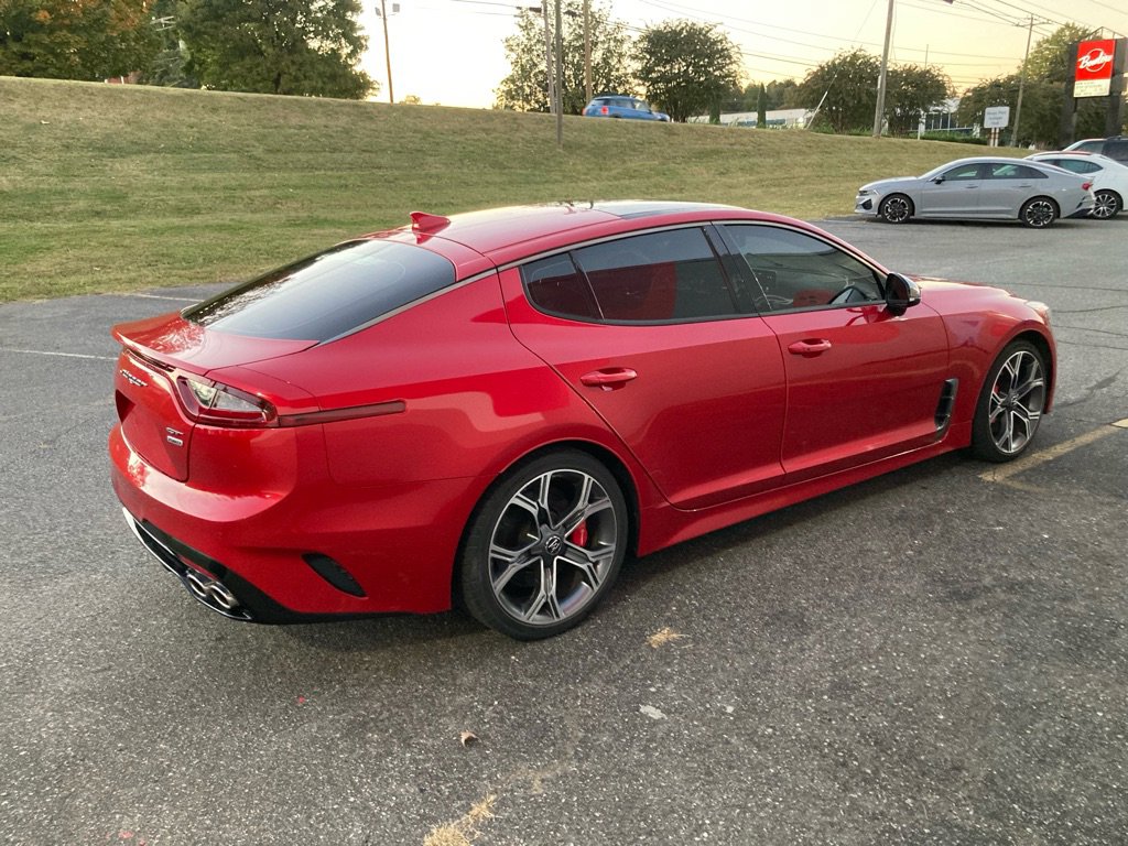 Used 2019 Kia Stinger GT2 image 4