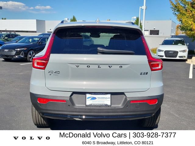 Used 2026 Volvo XC40 B5 Plus w/ Protection Package Premier AWD/4WD image 4