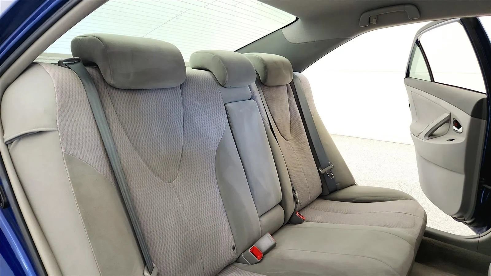 Used 2010 Toyota Camry SE FWD image 36