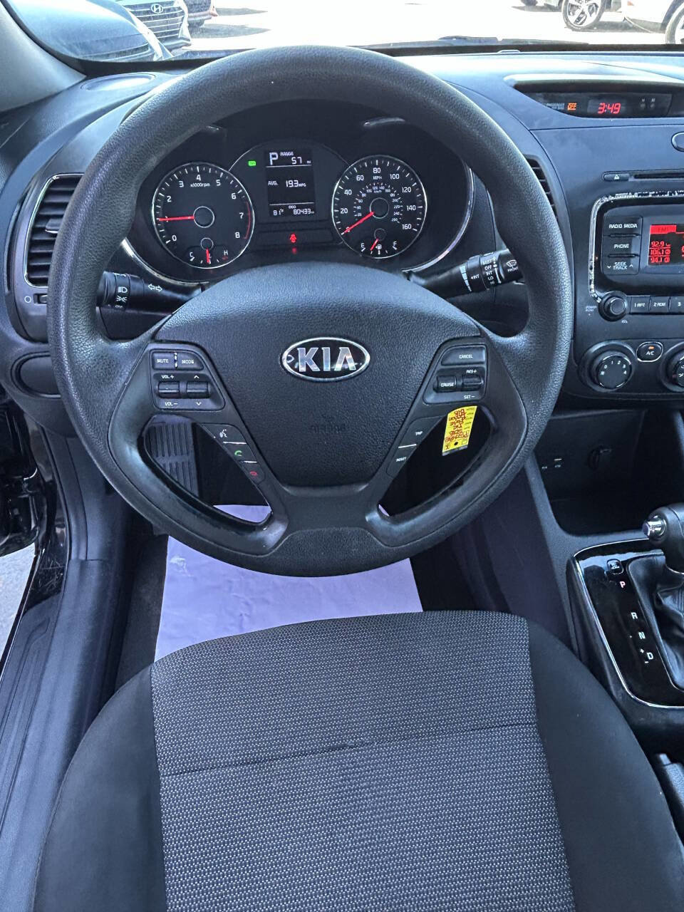 Used 2018 Kia Forte LX image 12