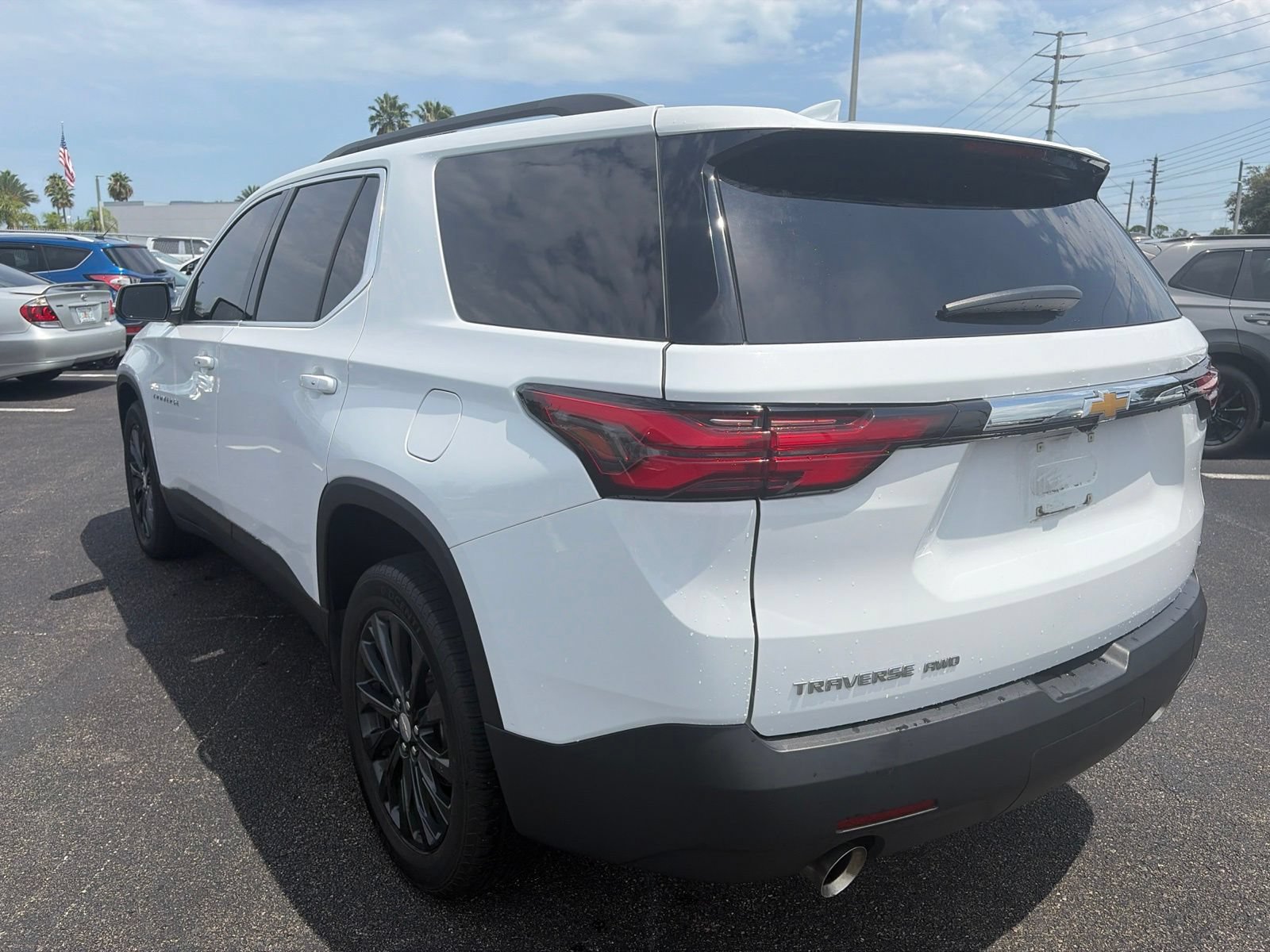 Used 2023 Chevrolet Traverse LT AWD/4WD image 5