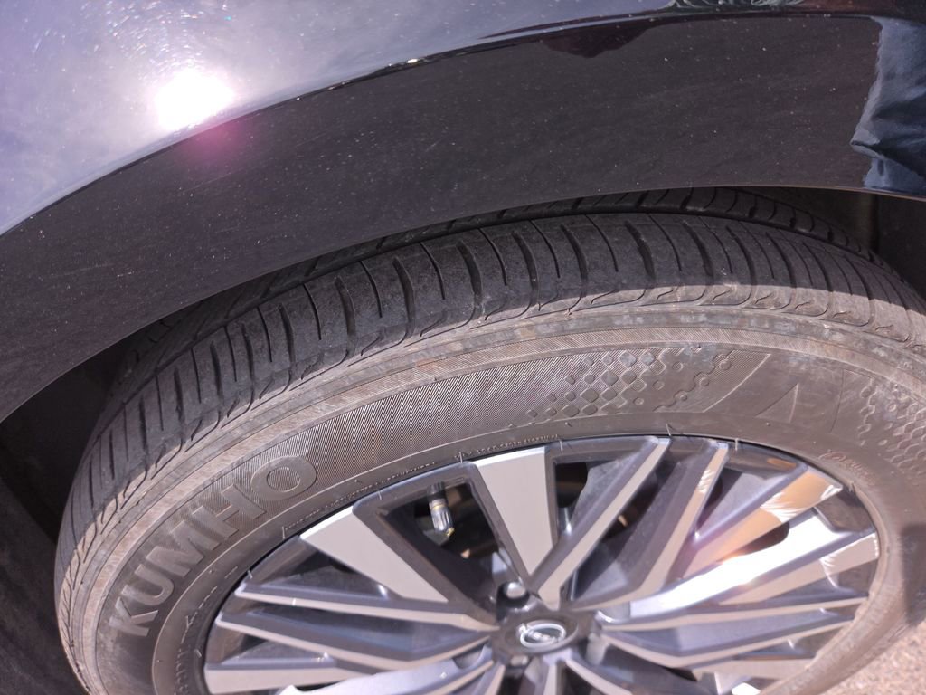 Used 2025 Nissan Altima 2.5 SV FWD image 11