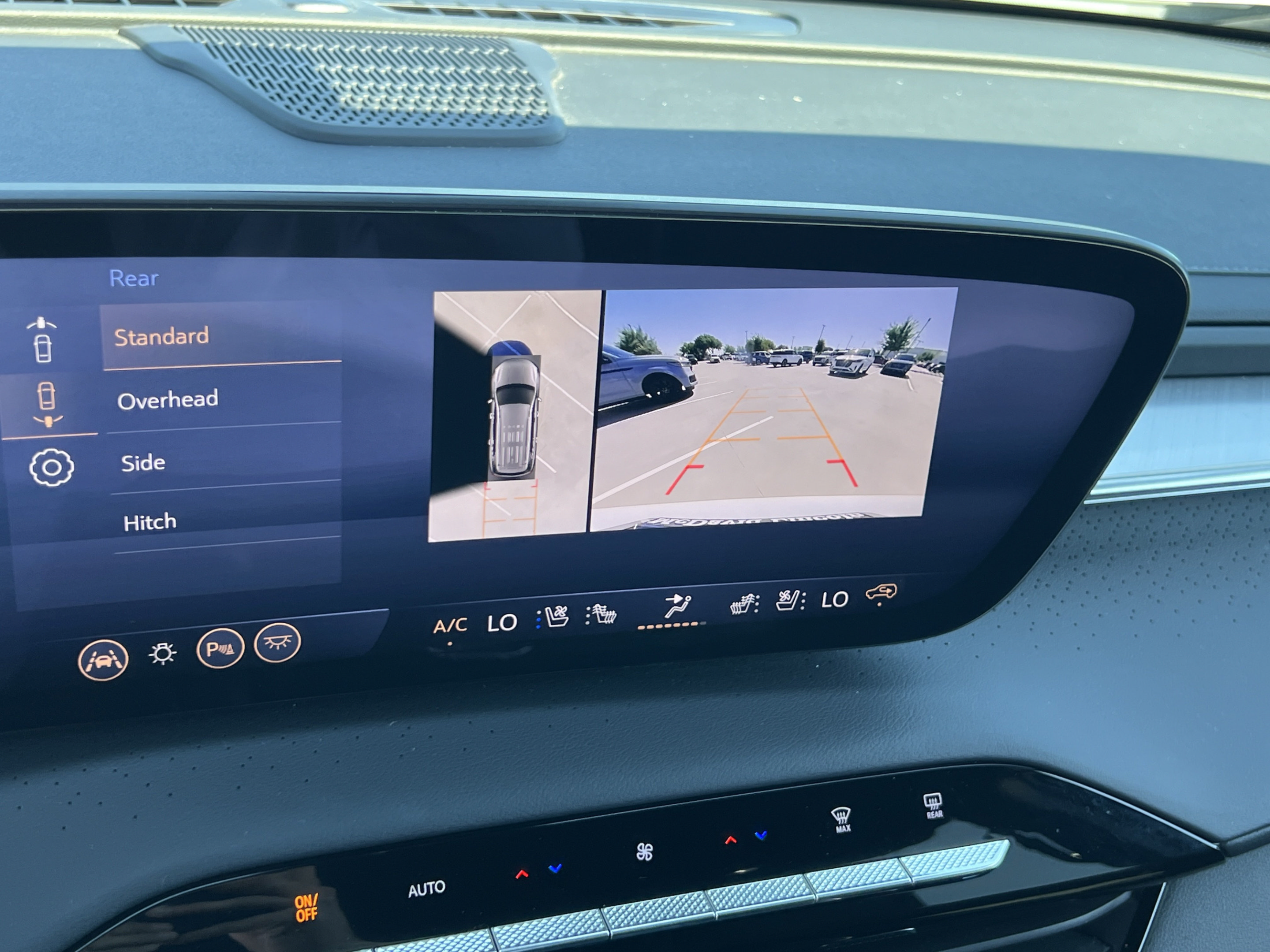 Used 2025 Buick Enclave Avenir w/ Super Cruise Package AWD/4WD image 19