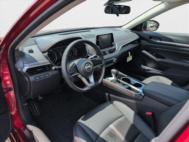 New 2025 Nissan Altima 2.5 SR image 10
