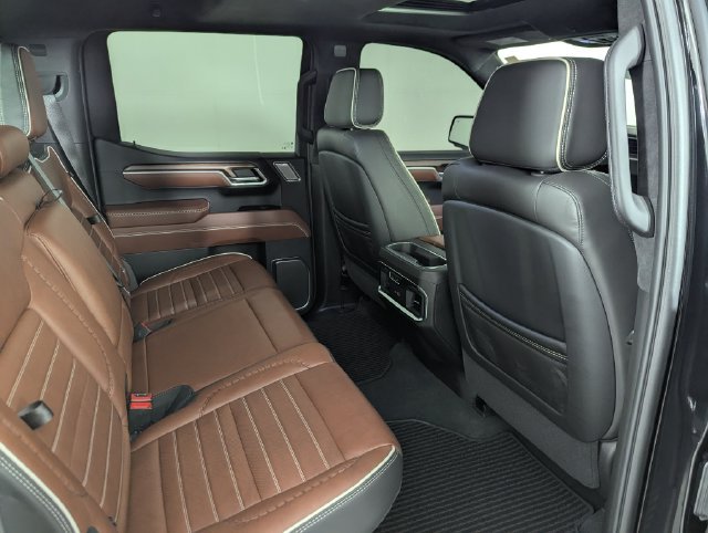 Used 2025 GMC Sierra 1500 Denali Ultimate AWD/4WD image 27