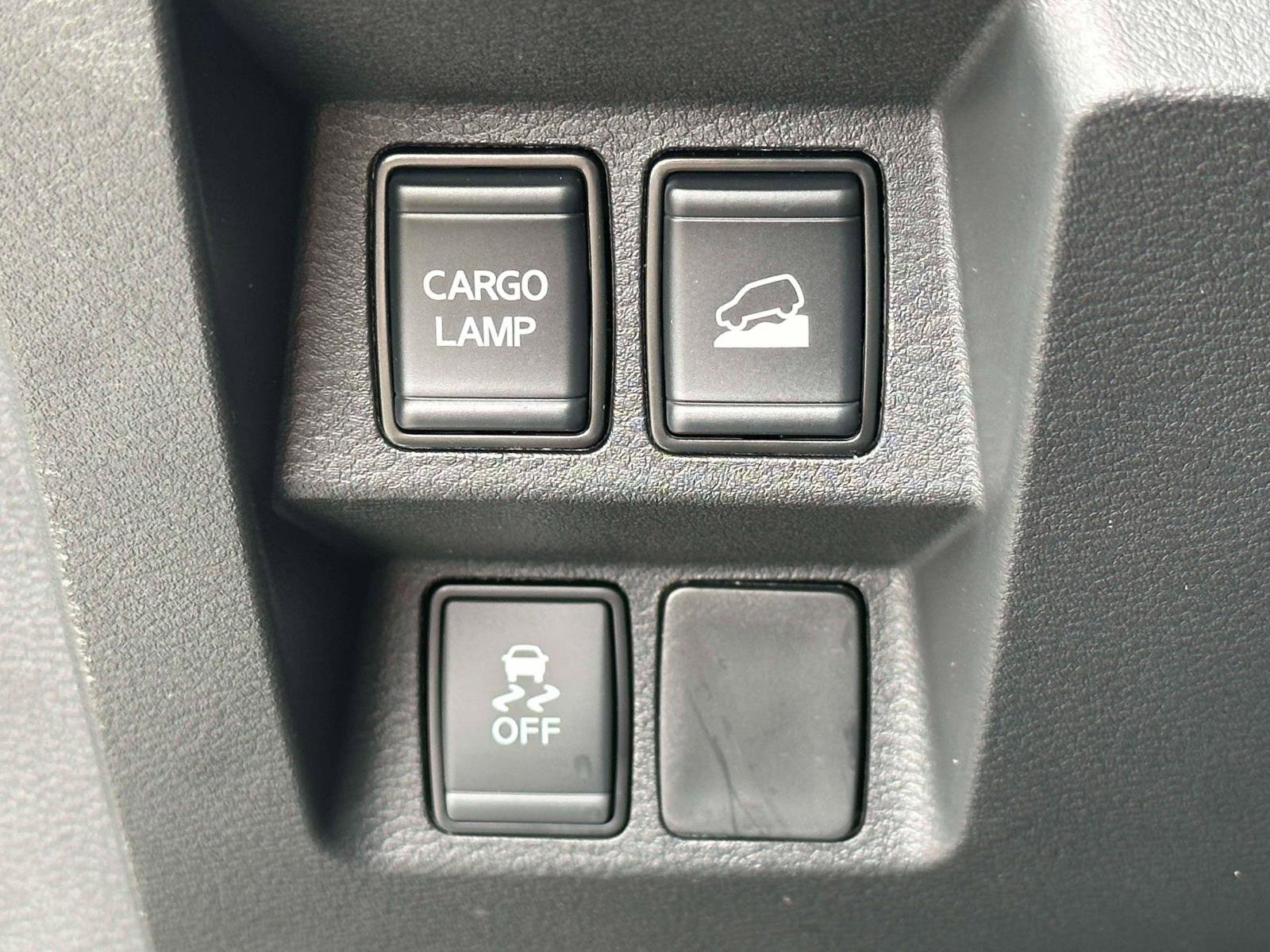 Used 2025 Nissan Frontier SV w/ SV Convenience Package image 18