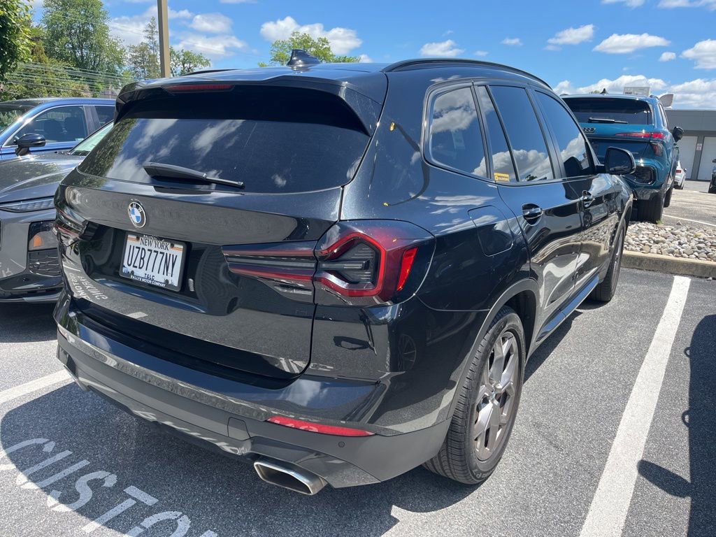 Used 2024 BMW X3 xDrive30i w/ Premium Package w/ZPA AWD/4WD image 3