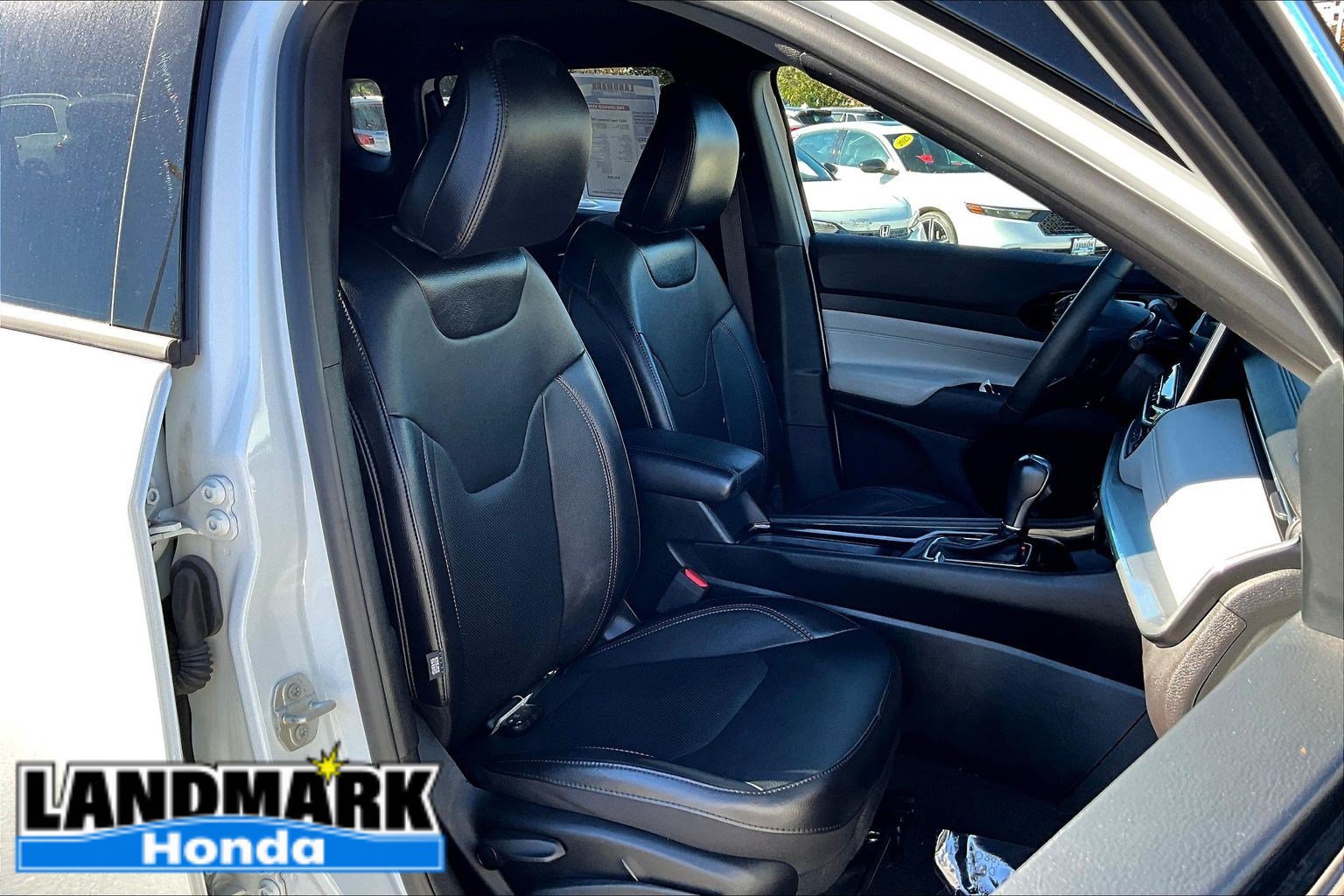 Used 2023 Jeep Compass Limited AWD/4WD image 7