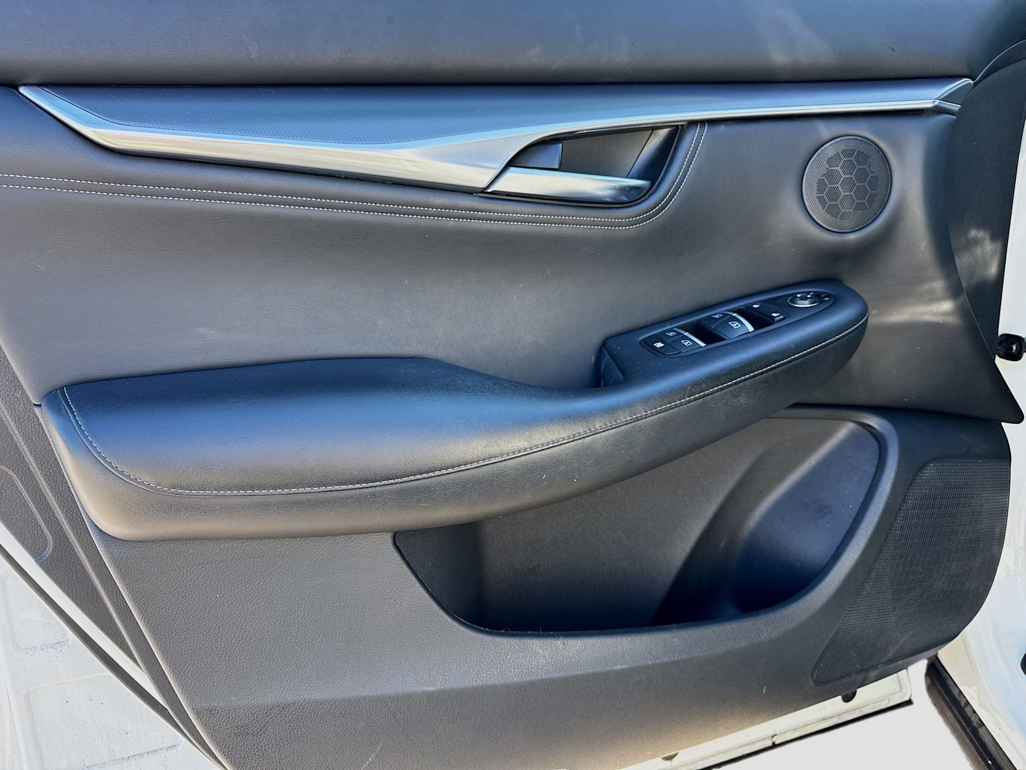 Used 2022 INFINITI QX55 Luxe w/ Cargo Package AWD/4WD image 22