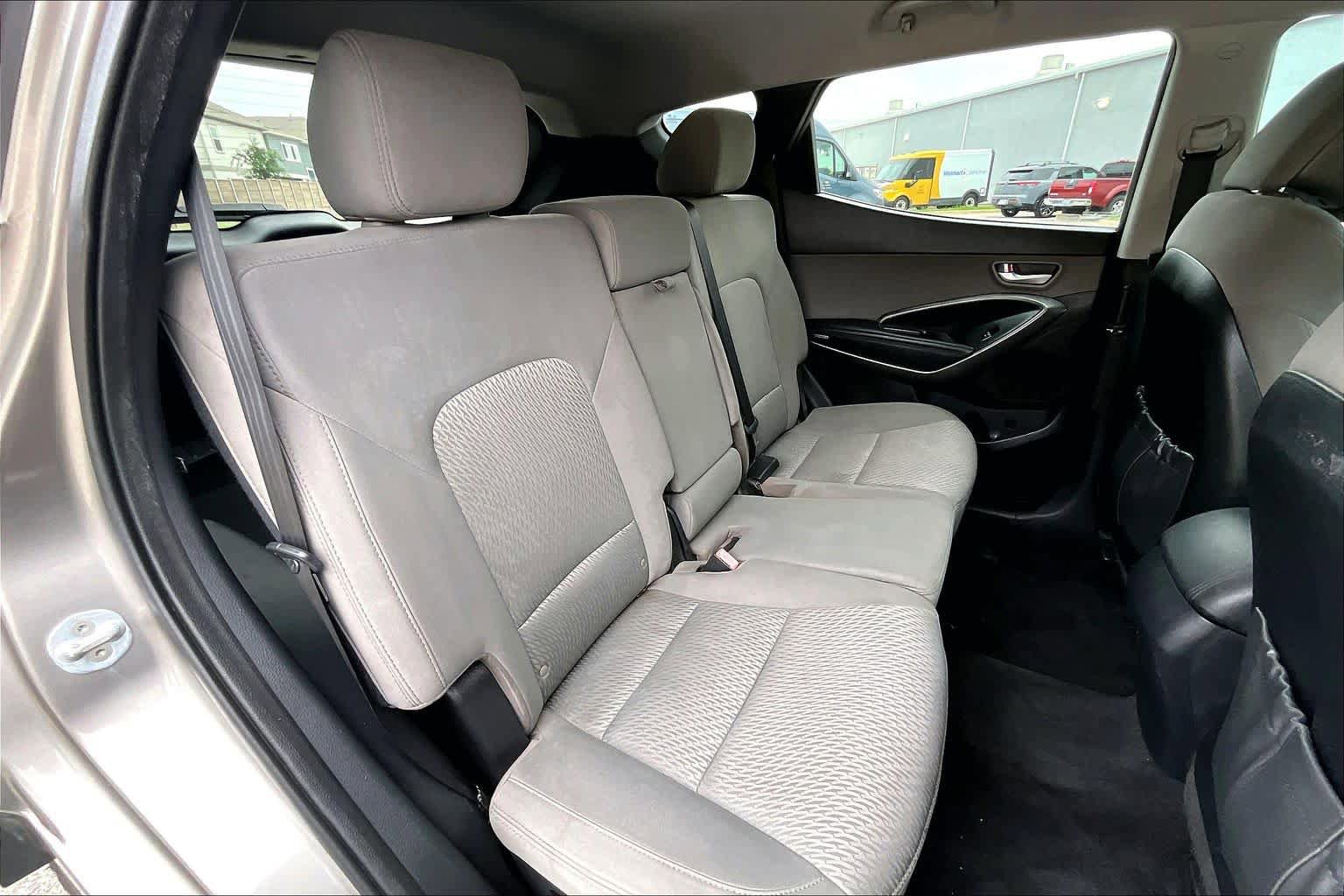 Used 2017 Hyundai Santa Fe Sport FWD image 20