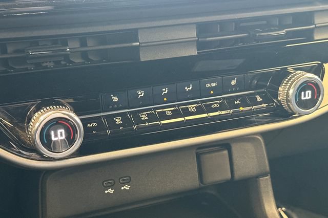 Used 2024 Honda Prologue EX image 24