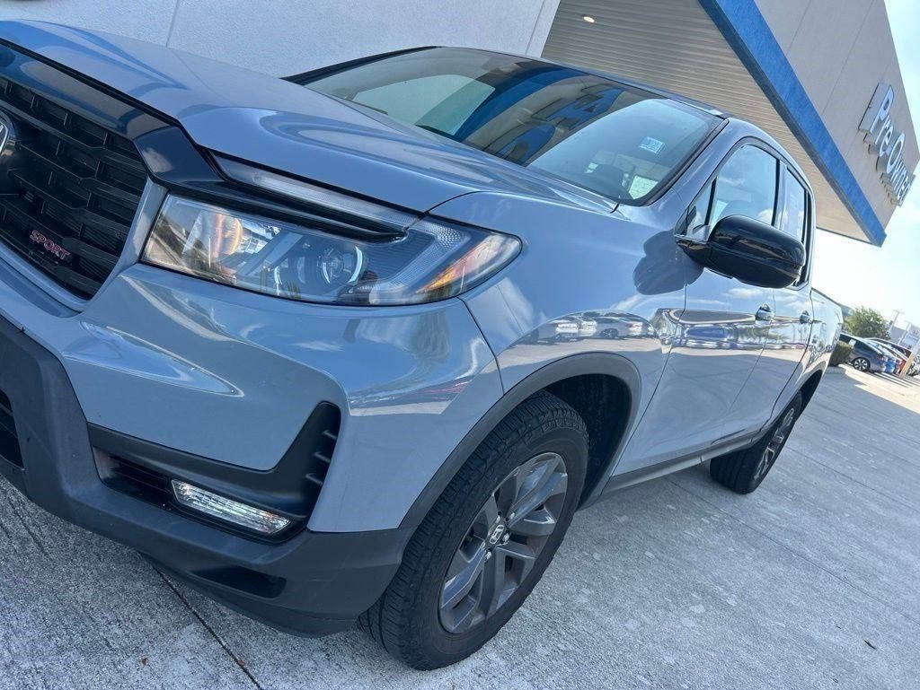 Used 2023 Honda Ridgeline Sport image 3