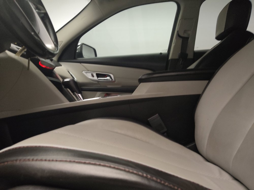 Used 2017 GMC Terrain SLT w/ Driver Alert Package I FWD image 17