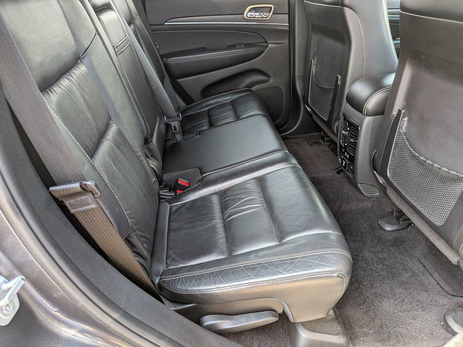 Used 2016 Jeep Grand Cherokee Limited AWD/4WD image 20