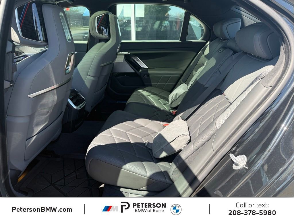 New 2026 BMW 760i xDrive w/ Executive Package AWD/4WD image 15