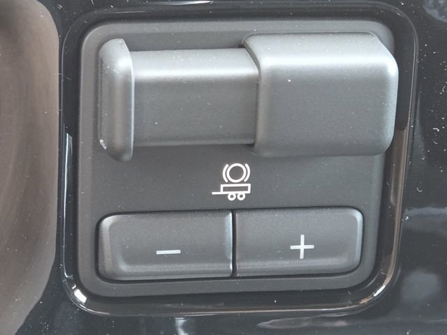 New 2026 Chevrolet Silverado 2500 LT w/ All Star Edition AWD/4WD image 7
