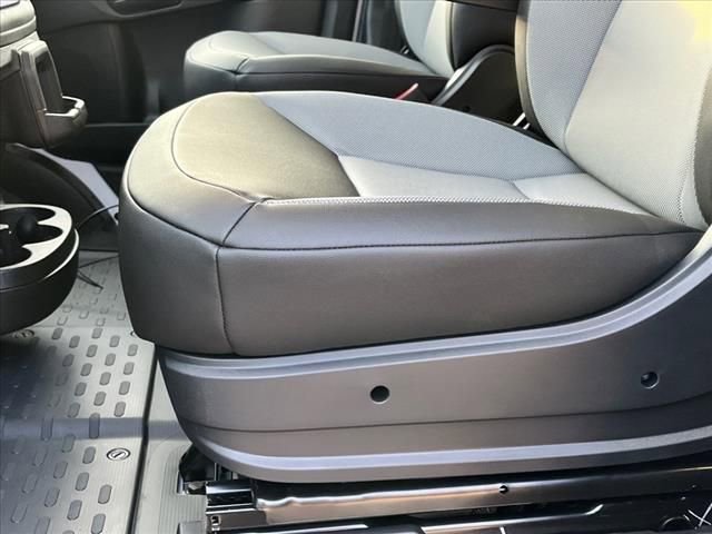 New 2025 RAM ProMaster 3500 w/ Quick Order Package 22G SLT image 9