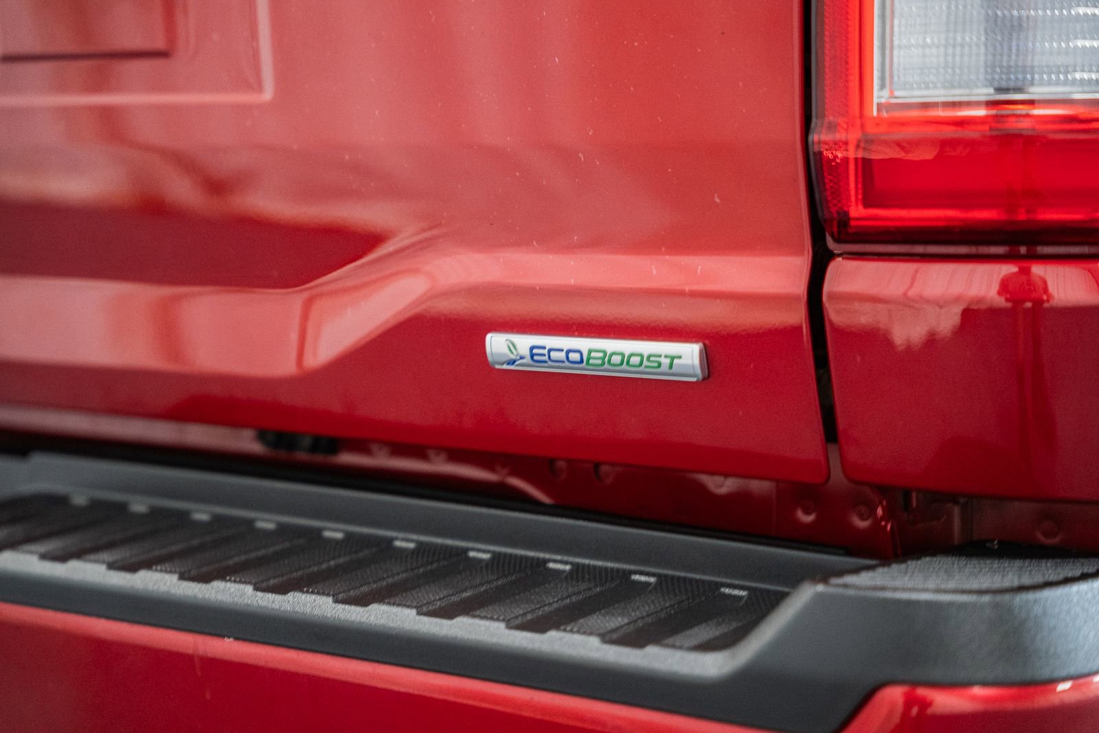 Used 2023 Ford F150 Lariat image 9