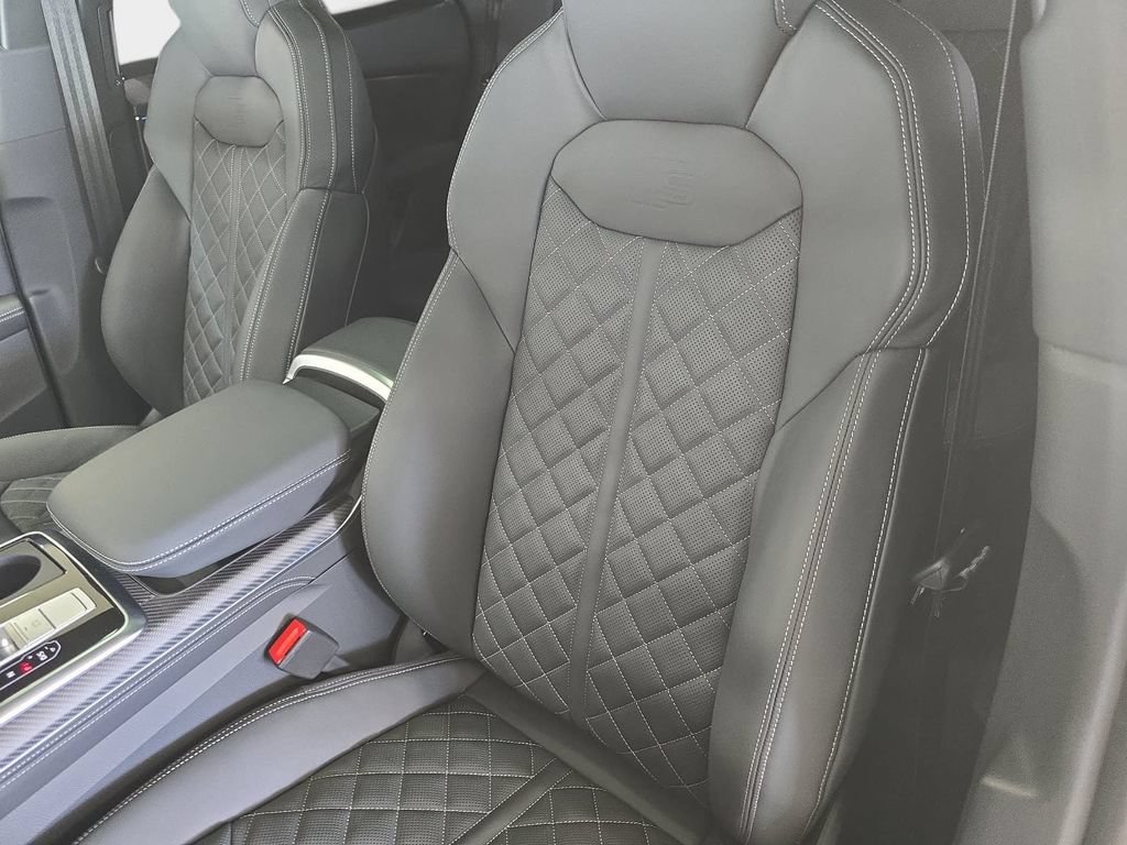 New 2026 Audi SQ8 Prestige AWD/4WD image 9