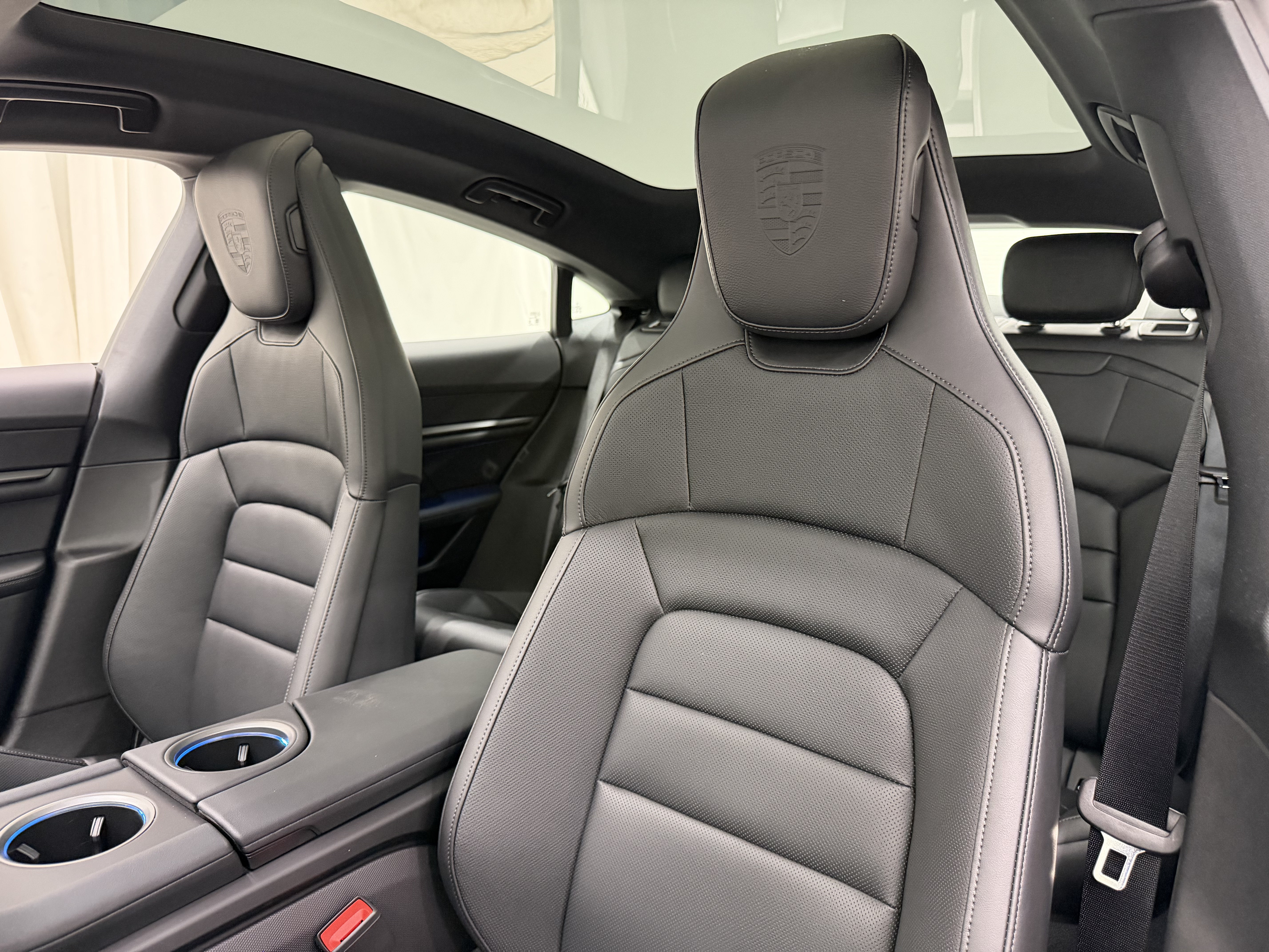 New 2026 Porsche Taycan 4S AWD/4WD image 5