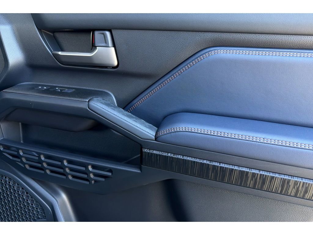 New 2026 Toyota 4Runner Platinum AWD/4WD image 19