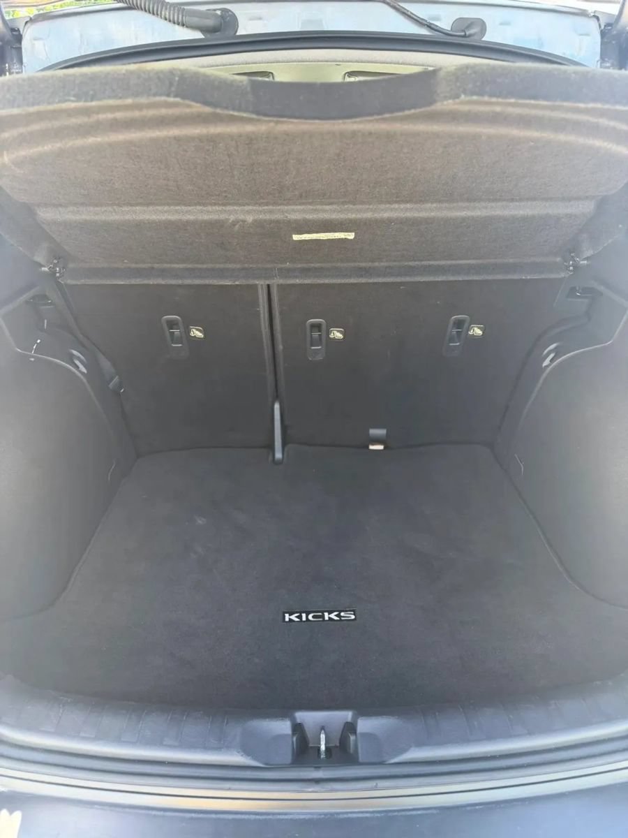 Used 2020 Nissan Kicks SV FWD image 19
